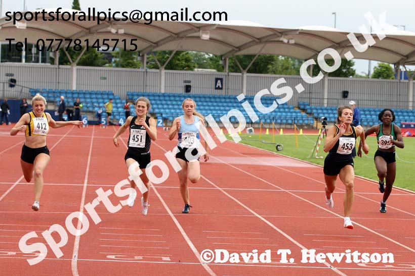Womens under-20s 100 metres, Northern Senior and Under-20s Champs., SportsCity, Manchester. Photo: David T. Hewitson/Sports for All Pics